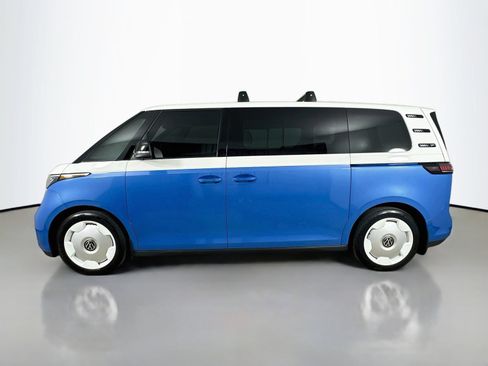 Used 2025 Volkswagen ID. Buzz 1st Edition AWD/4WD image 8