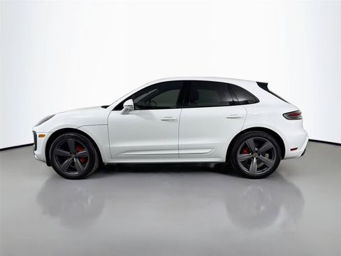 Used 2025 Porsche Macan S AWD/4WD image 2