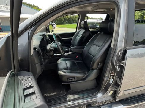 Used 2014 Nissan Titan SL w/ SL Max Utility Package AWD/4WD image 9