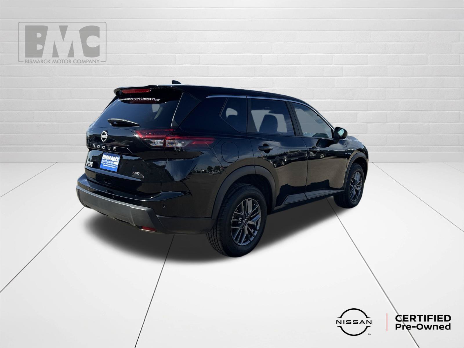 Used 2026 Nissan Rogue SV AWD/4WD image 3