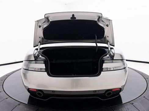 Used 2016 Aston Martin DB9 GT image 31
