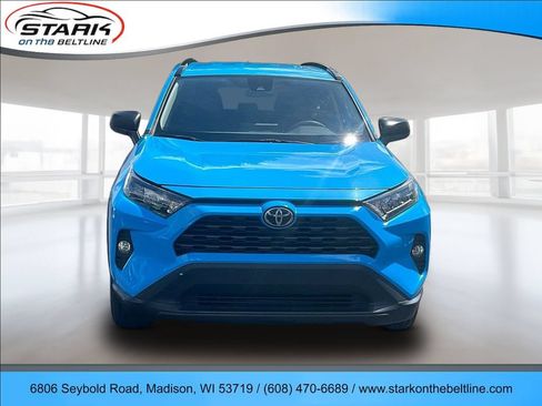 Used 2021 Toyota RAV4 LE w/ Carpet Mat Package (TMS) FWD image 2