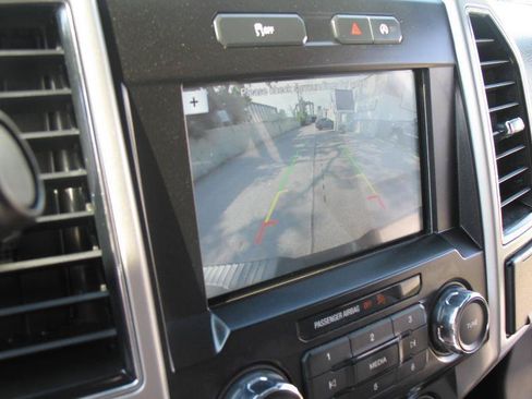 Used 2018 Ford F150 Lariat AWD/4WD image 39