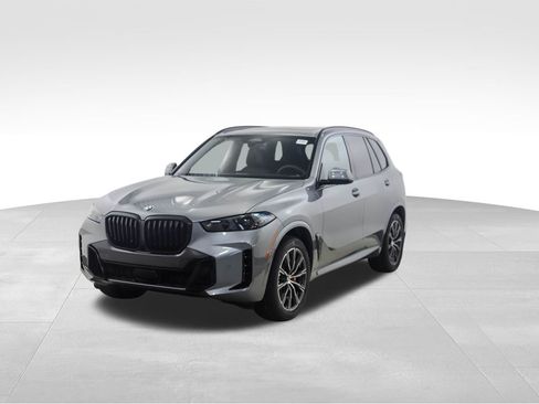 New 2026 BMW X5 xDrive40i w/ M Sport Package image 1