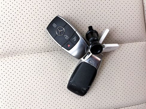 Used 2022 Mercedes-Benz GLE 350 4MATIC w/ 3rd Row Seat Package image 29