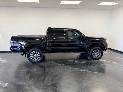 Used 2020 Toyota Tacoma Limited AWD/4WD image 25