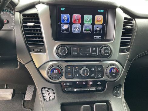 Used 2017 Chevrolet Suburban LT AWD/4WD image 19