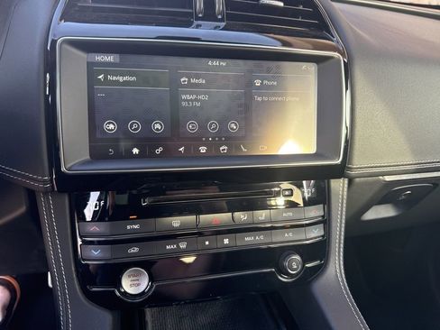 Used 2017 Jaguar F-PACE S image 13