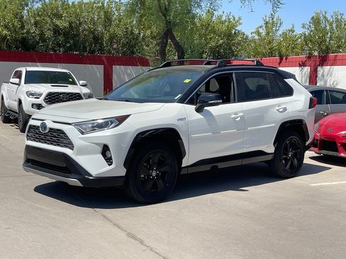 Used 2020 Toyota RAV4 XSE AWD/4WD image 11