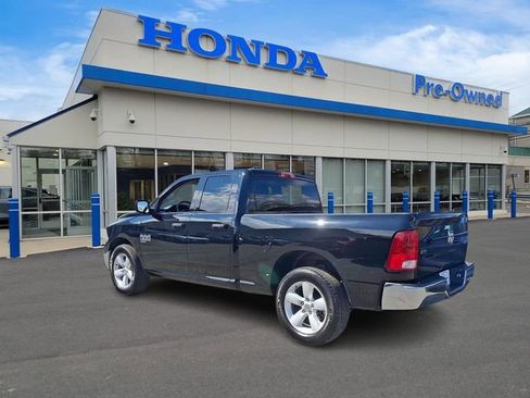 Used 2024 RAM 1500 Classic SLT AWD/4WD image 6