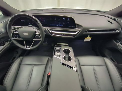 Certified 2024 Cadillac Lyriq Tech w/ Driver Assist Package AWD/4WD image 22