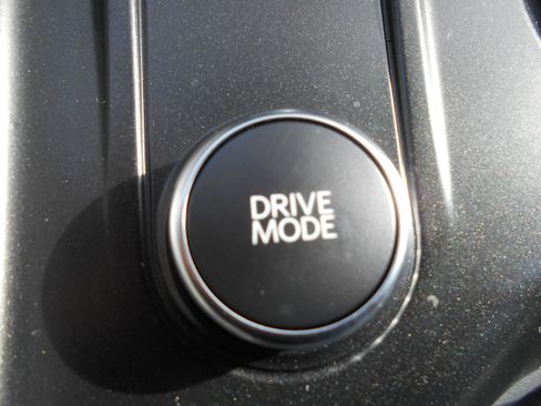 New 2026 Ford Explorer Active w/ Active Comfort Package image 38