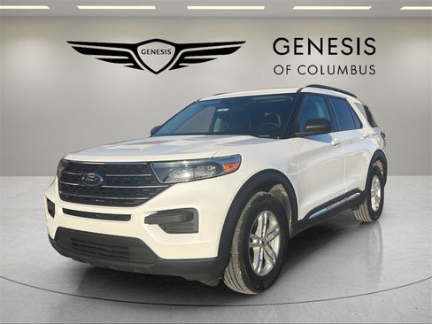 Used 2022 Ford Explorer XLT image 1