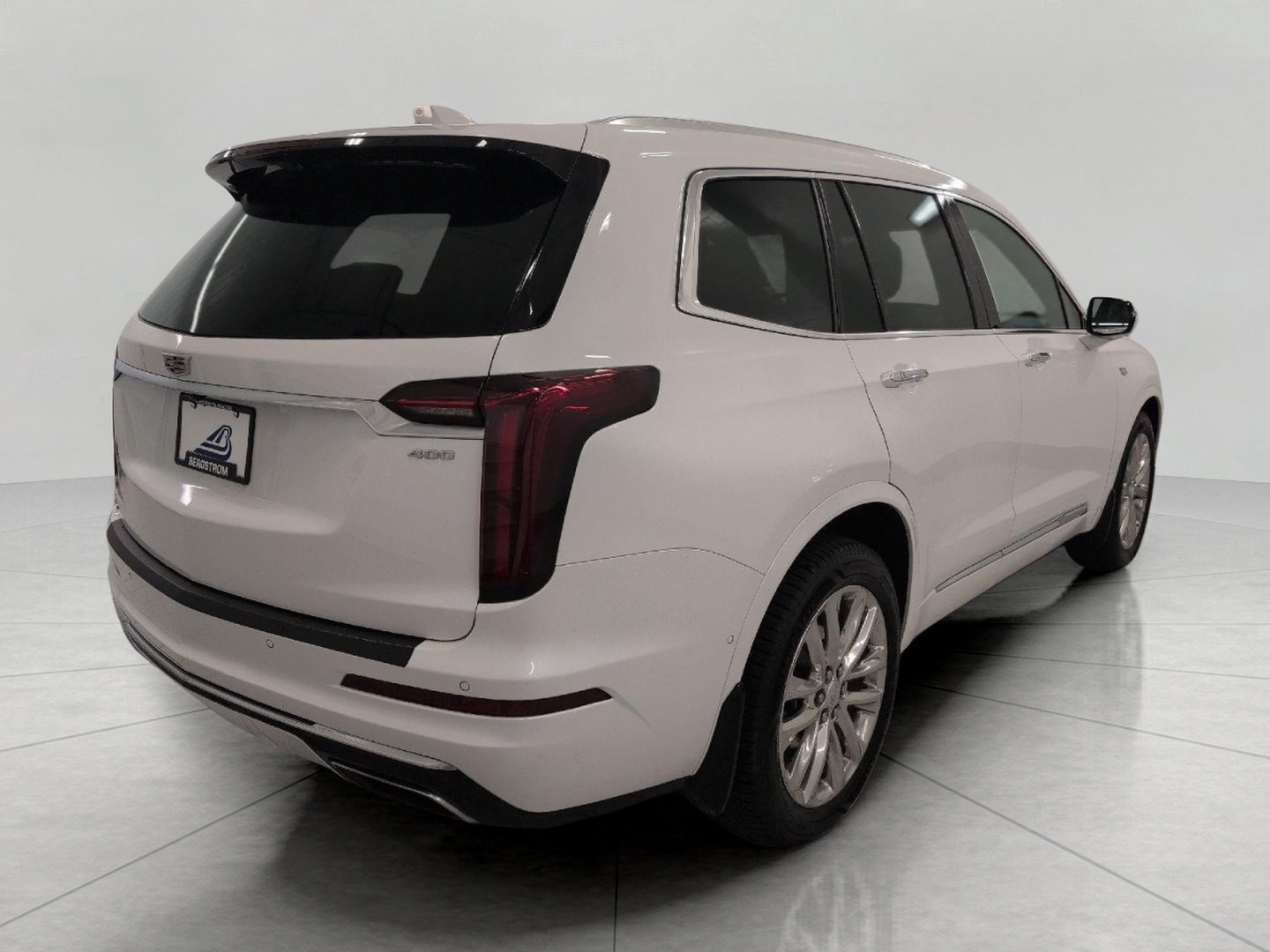 Used 2022 Cadillac XT6 Premium Luxury w/ Technology Package AWD/4WD image 19