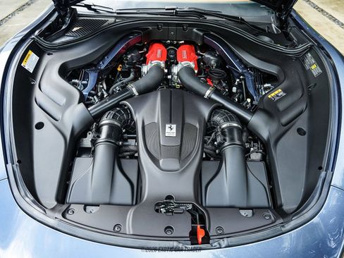 Used 2026 Ferrari Roma Spider RWD image 21
