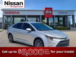 Used 2021 Toyota Corolla LE FWD video 1