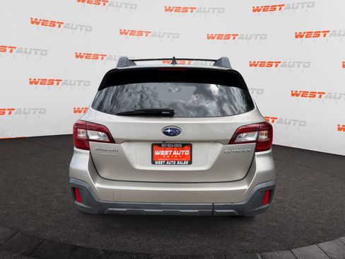 Used 2019 Subaru Outback 2.5i Premium AWD/4WD image 4