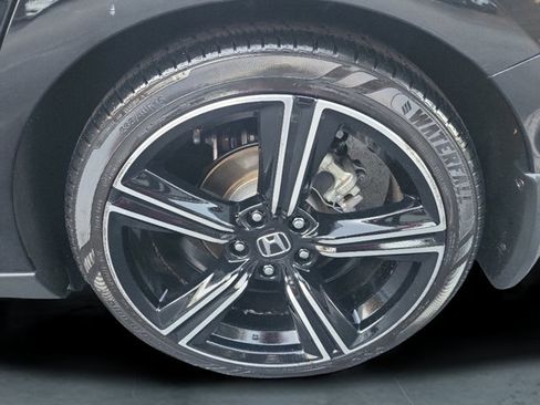 Used 2024 Honda Accord Sport image 11