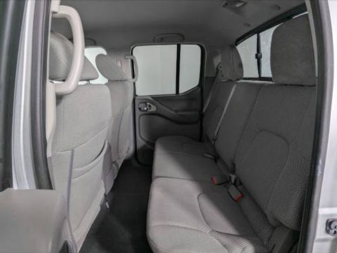 Used 2019 Nissan Frontier SV RWD image 17