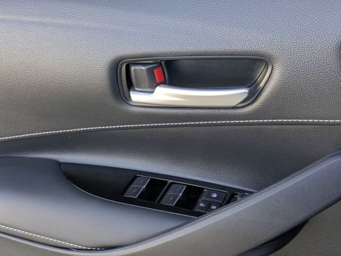 Certified 2025 Toyota Corolla SE image 23