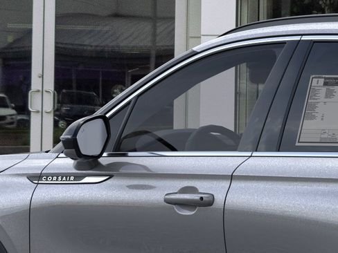 New 2026 Lincoln Corsair Premiere image 20