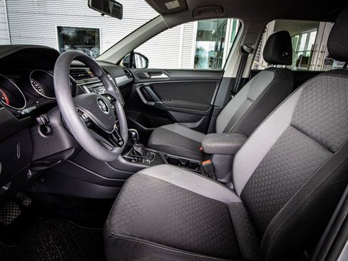Certified 2020 Volkswagen Tiguan S image 25