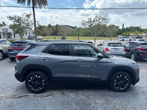 Used 2021 Chevrolet TrailBlazer LT FWD image 6