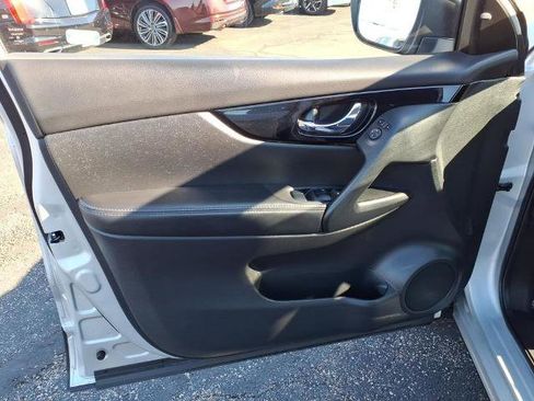 Certified 2022 Nissan Rogue Sport SV AWD/4WD image 15