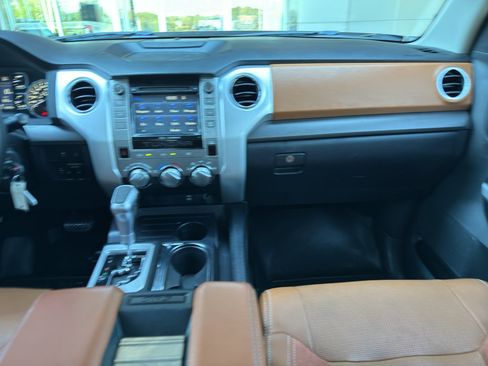 Used 2018 Toyota Tundra SR5 image 22