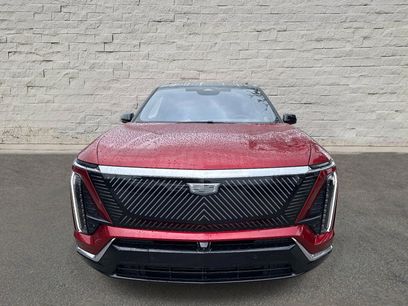 New 2026 Cadillac Vistiq Luxury w/ LPO, Floor Liner Package