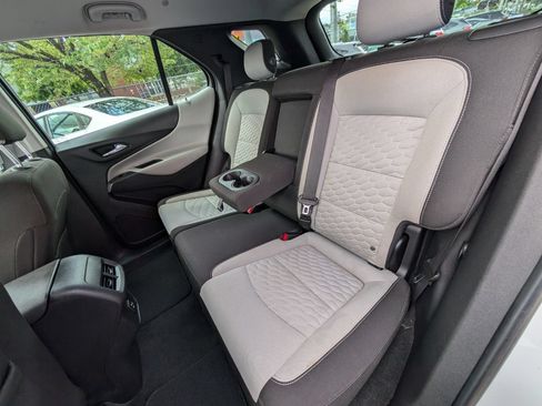 Used 2020 Chevrolet Equinox LS FWD image 18