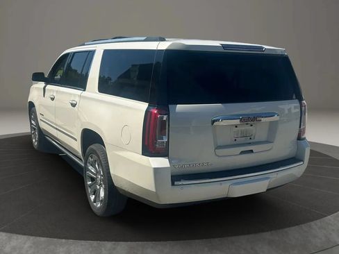 Used 2015 GMC Yukon XL Denali w/ Premium Package AWD/4WD image 3