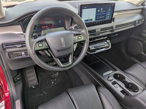 Used 2026 Lincoln Corsair Reserve image 10