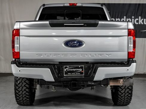 Used 2019 Ford F250 Lariat w/ Lariat Ultimate Package AWD/4WD image 10