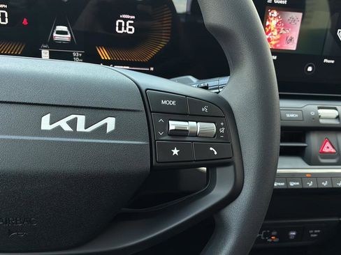 New 2026 Kia K4 FWD image 28