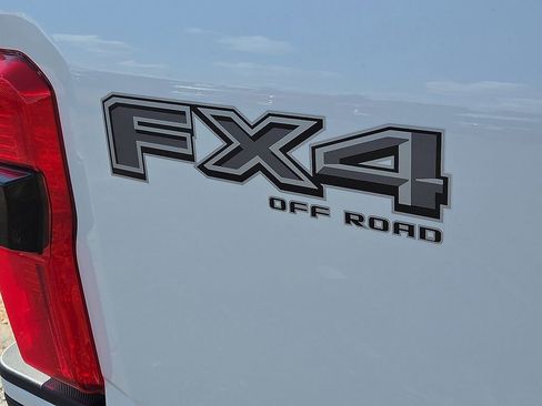 New 2025 Ford F250 Lariat w/ Lariat Ultimate Package AWD/4WD image 17