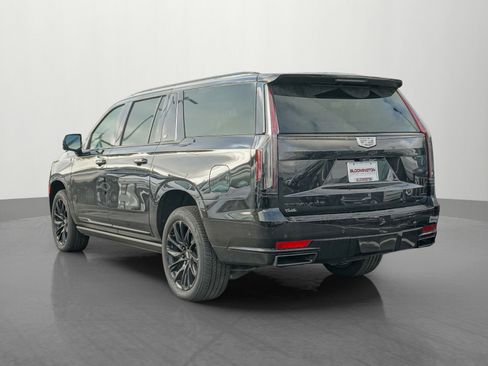 Used 2024 Cadillac Escalade ESV Sport Platinum image 5