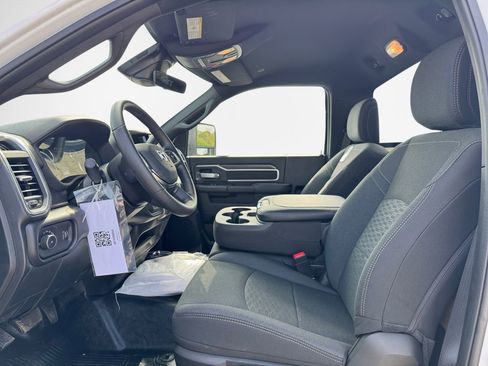 New 2026 RAM 5500 4x4 Regular Cab image 12