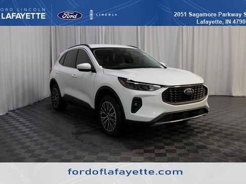 New 2026 Ford Escape SE image 1