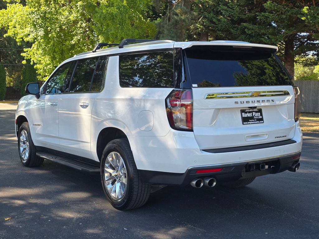 Used 2021 Chevrolet Suburban Premier w/ Premium Package AWD/4WD image 4