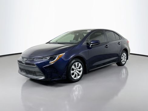 Used 2026 Toyota Corolla LE FWD image 4