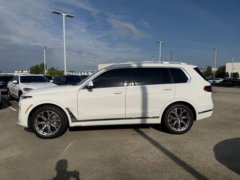 Certified 2025 BMW X7 xDrive40i w/ Premium Package AWD/4WD image 6