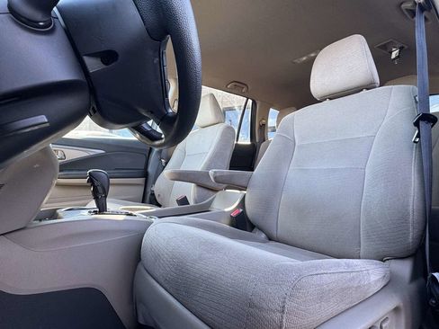 Used 2016 Honda Pilot EX image 20