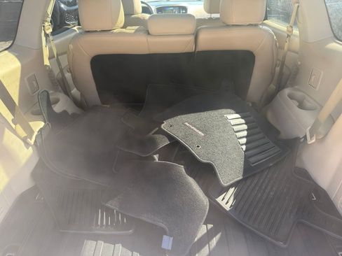 Used 2017 Nissan Pathfinder Platinum w/ Cargo Package image 39