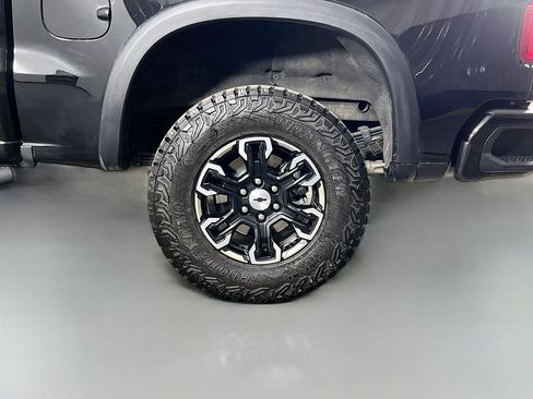 Used 2026 Chevrolet Silverado 1500 ZR2 image 32