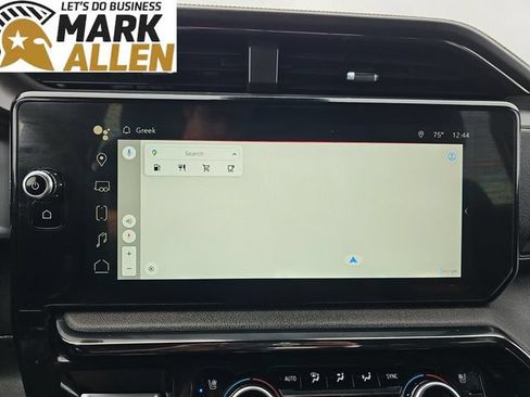 Used 2024 GMC Sierra 1500 AT4 w/ Technology Package AWD/4WD image 14
