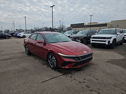 New 2026 Hyundai Elantra Limited FWD image 7