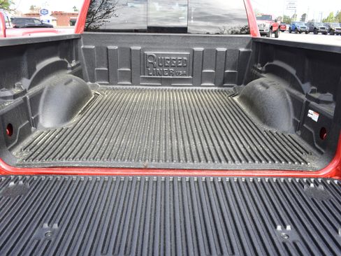 Used 2022 RAM 1500 Big Horn w/ Built-to-serve Edition image 34