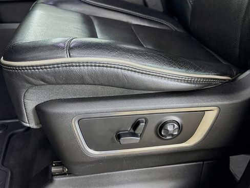 Used 2019 RAM 1500 Limited AWD/4WD image 23