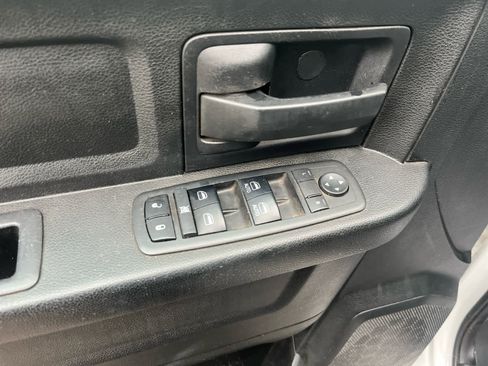 Used 2018 RAM 1500 Express image 15